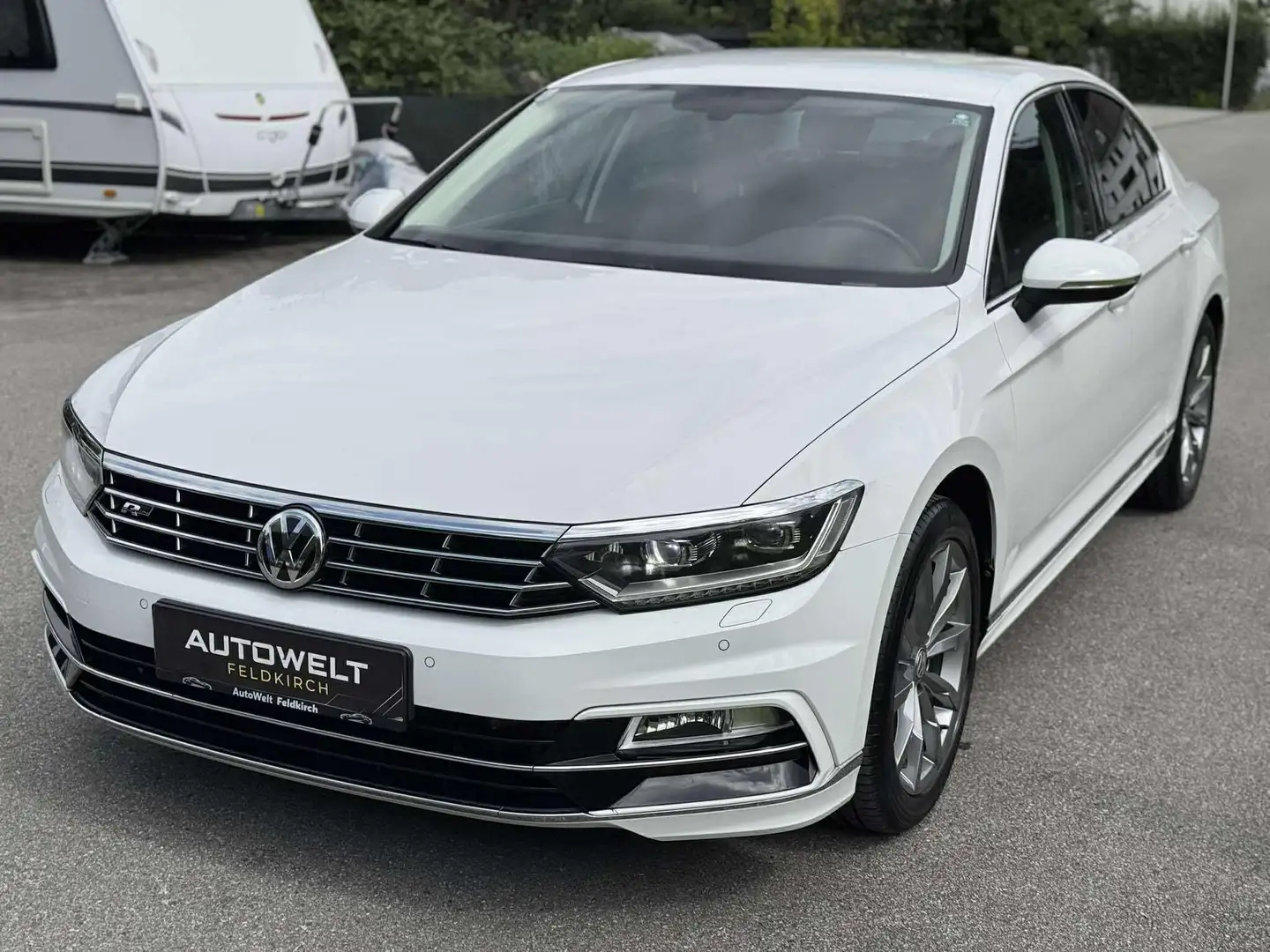Volkswagen Passat Comfortline TSI R-LINE *NUR 48.200 KM *NAVI *SZH Weiß - 2