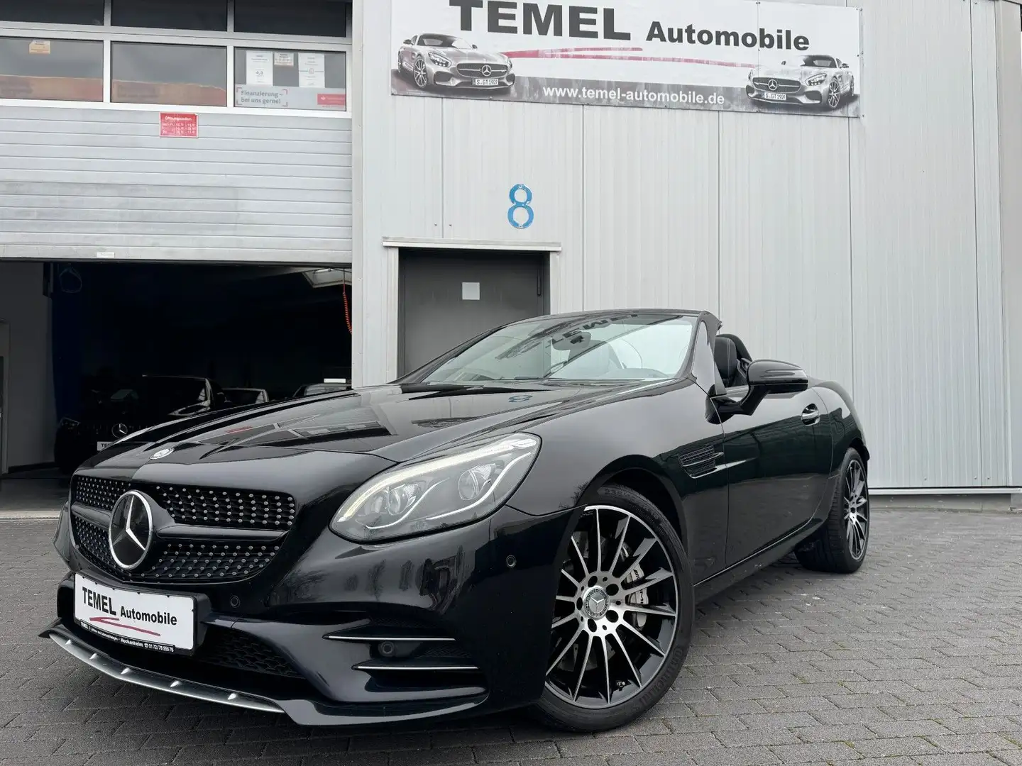 Mercedes-Benz SLC 43 AMG PANO COMAND LEDER KAMERA DISTRONIC Noir - 1