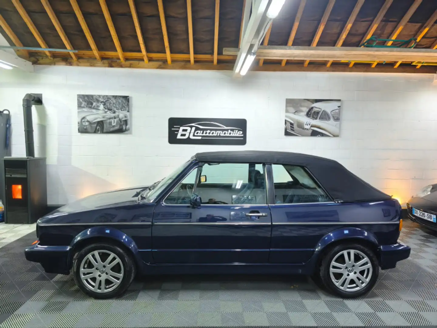 Volkswagen Golf 1,8 Superbe état Bleu - 2