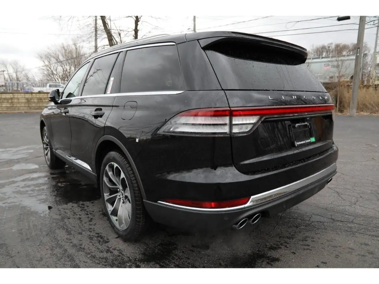 Lincoln Aviator снимка Lincoln Aviator