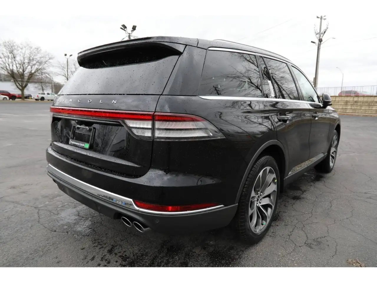 Lincoln Aviator снимка Lincoln Aviator