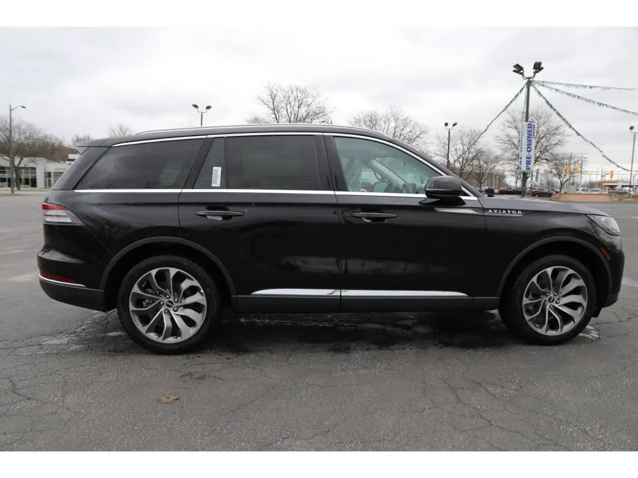 Lincoln Aviator снимка Lincoln Aviator