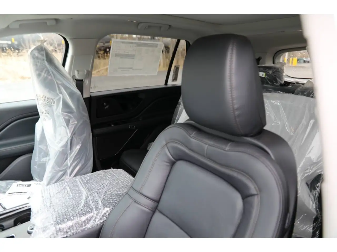 Lincoln Aviator снимка Lincoln Aviator