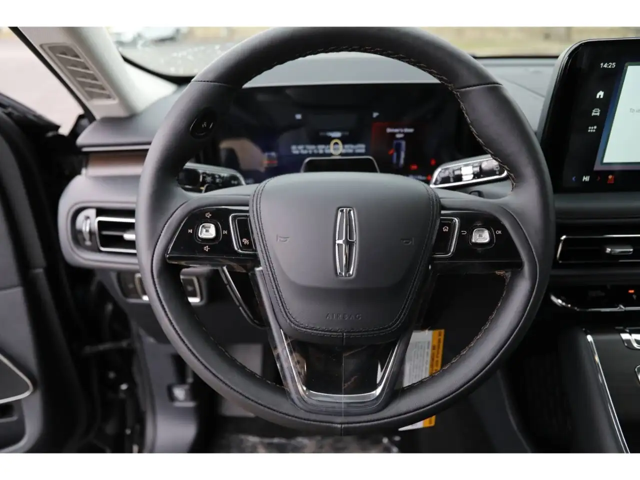 Lincoln Aviator снимка Lincoln Aviator