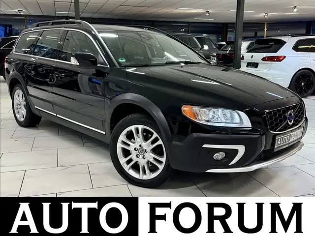 Volvo XC70 2.4 D5 AWD AUTOMATIK LEDER MEMORY PDC SHZ