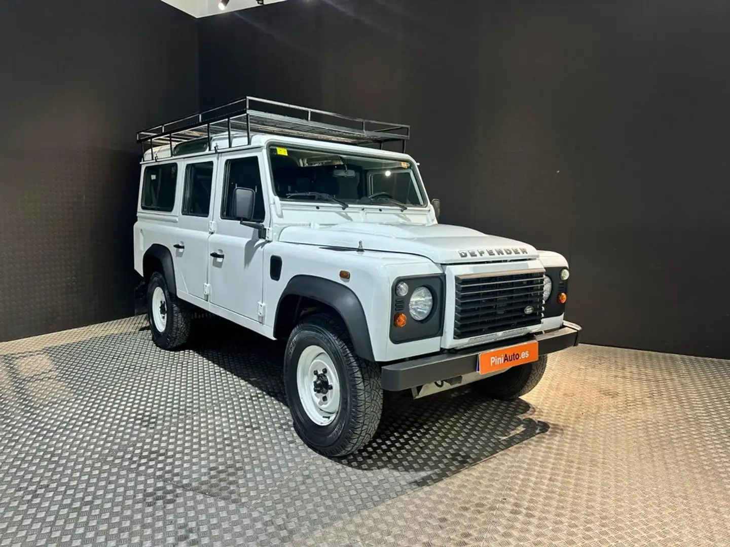 Land Rover Defender 110 SW E Blanco - 2