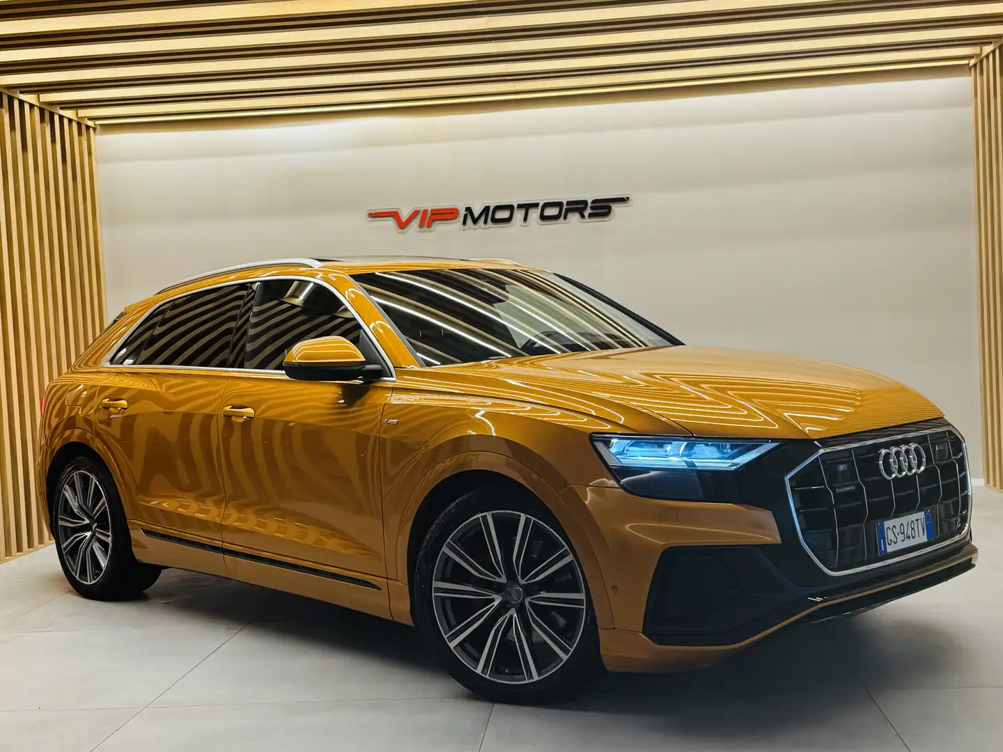 Audi Q8 50 3.0 TDI MHEV S-LINE QUATTRO TIPTRONIC FULLOPT Gold - 2