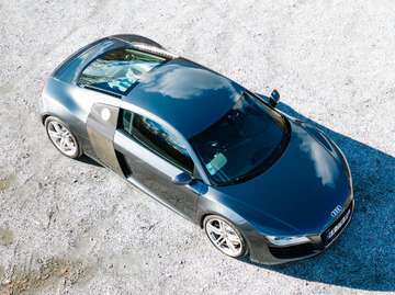 R8 V8 4.2 FSI 420 Quattro R-Tronic