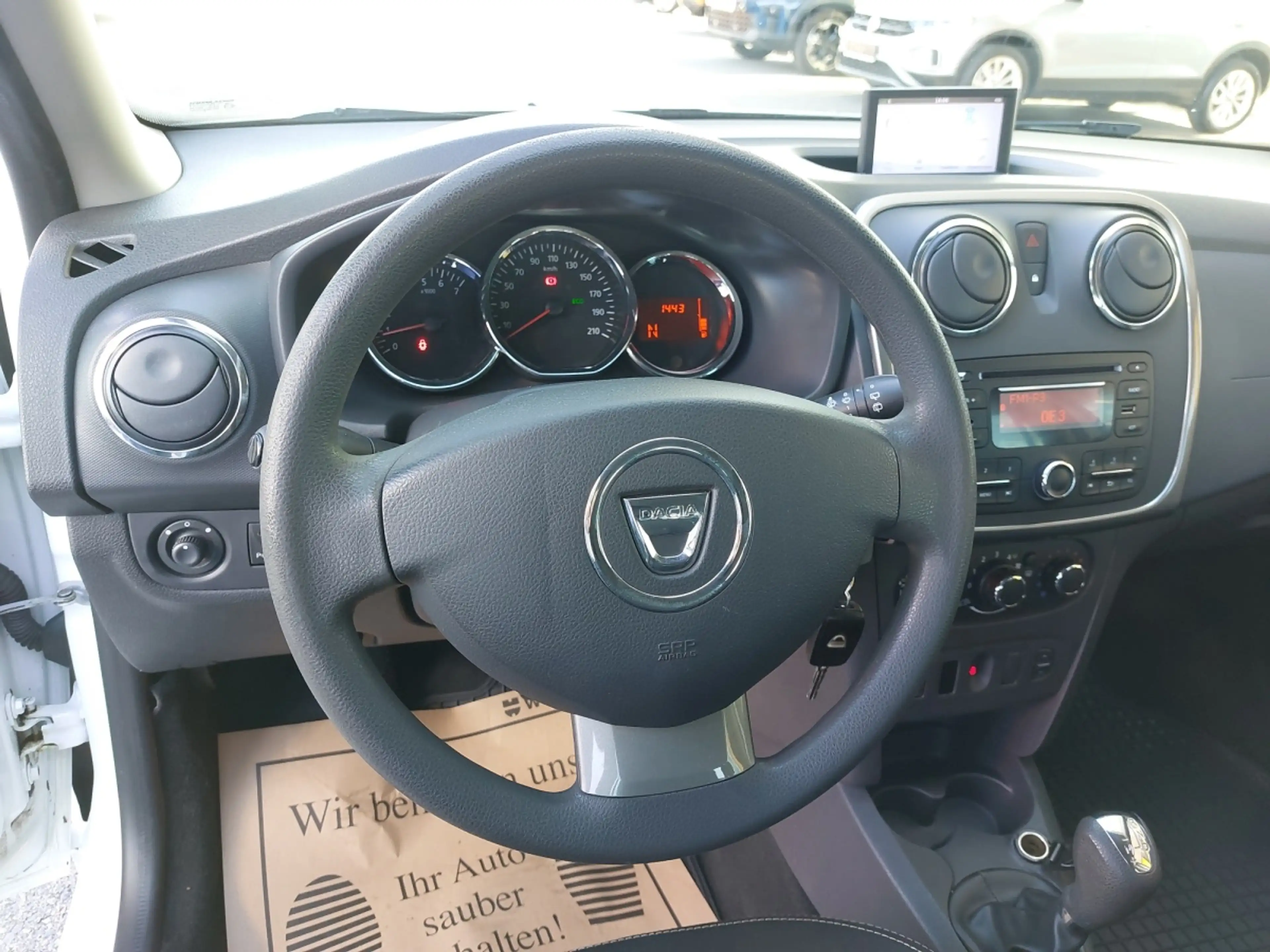 Dacia Logan MCV Supreme dCi 90 Easy-R — photo 13