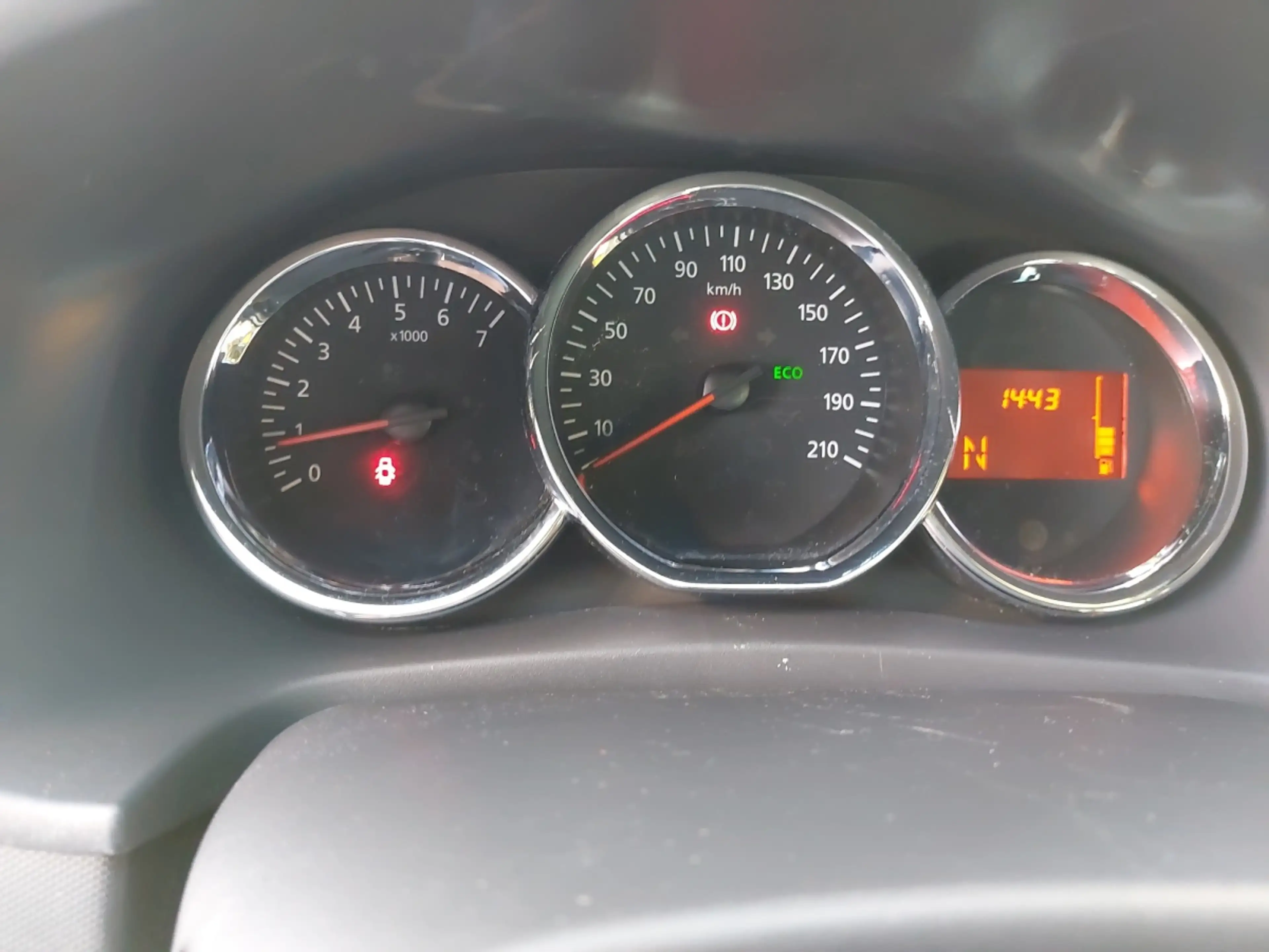 Dacia Logan MCV Supreme dCi 90 Easy-R — photo 15