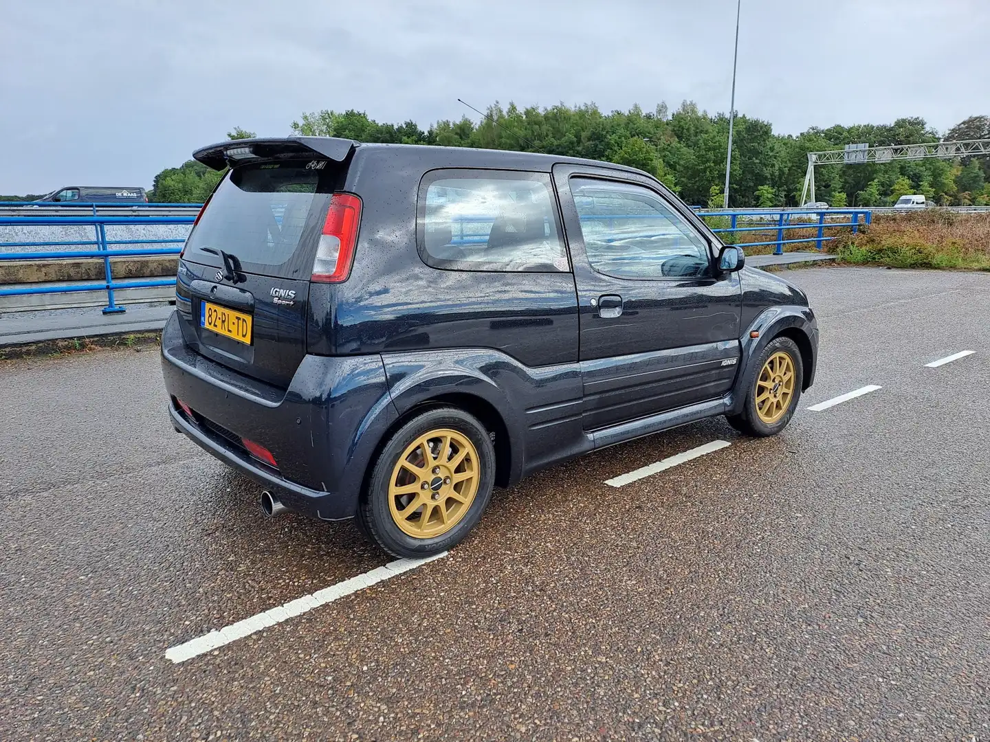 Suzuki Ignis Sport 1.5 16v Zwart - 1