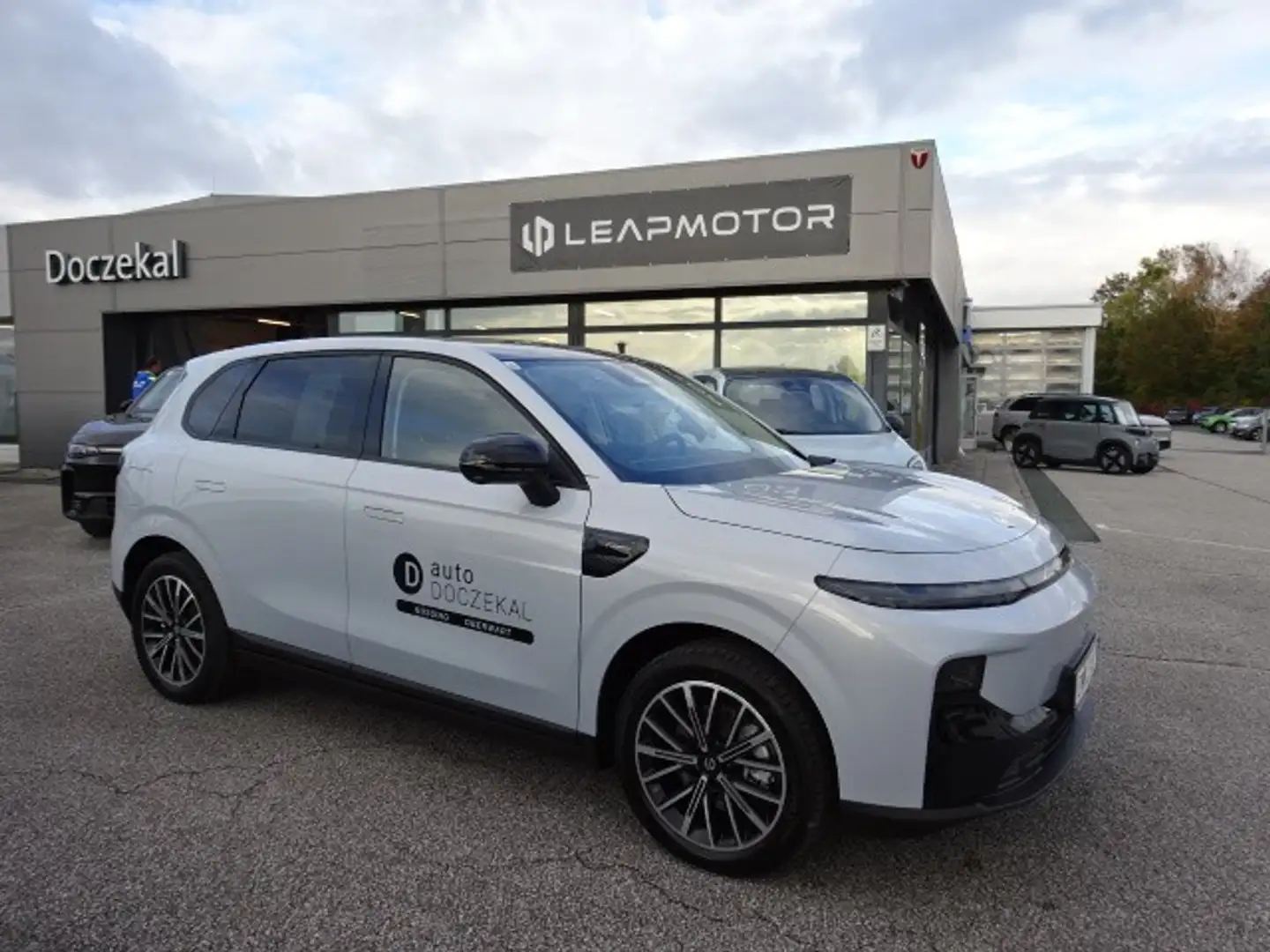 Leapmotor B10 Design Promax Silber - 1