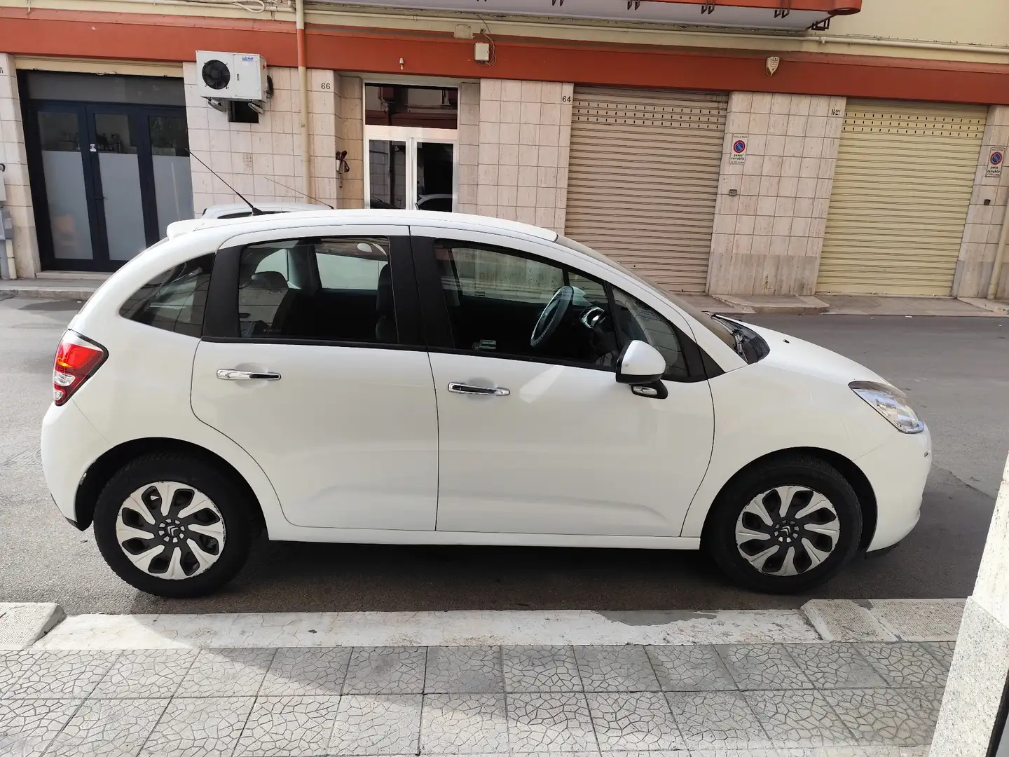 Citroen C3 1.0 68cv 2014 CINGHIA SOSTITUITA - 1