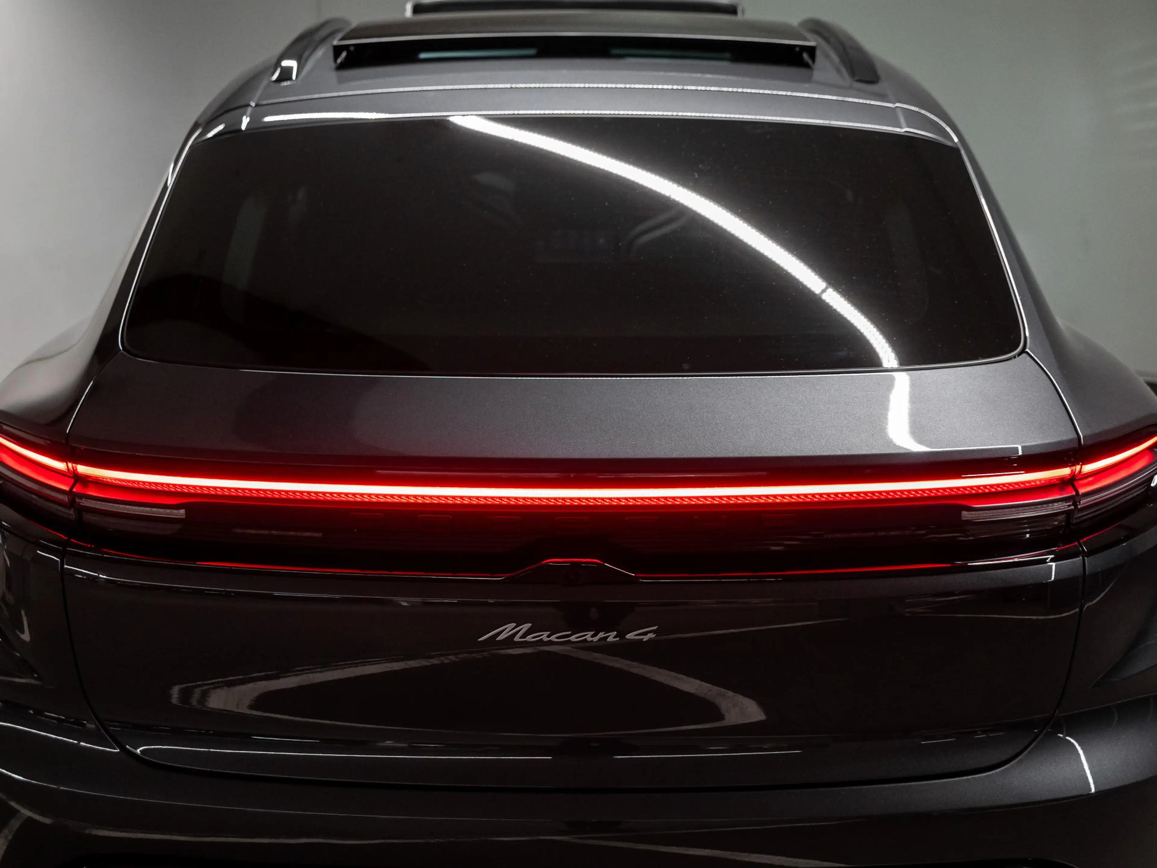 Porsche Macan 4 100 kWh — photo 9