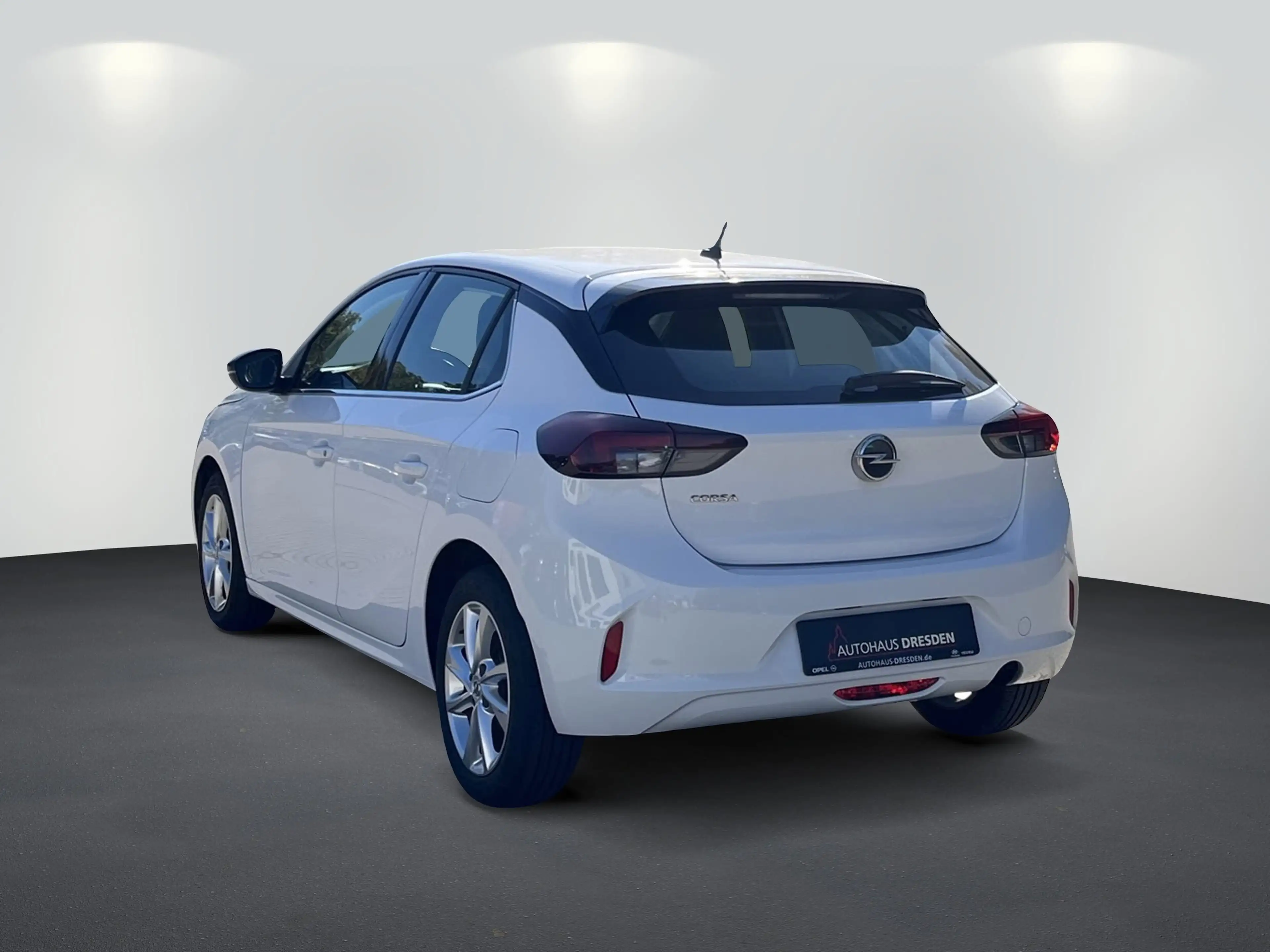 Opel Corsa F 1.5 Diesel Elegance Fernlichtass.+LED — photo 5