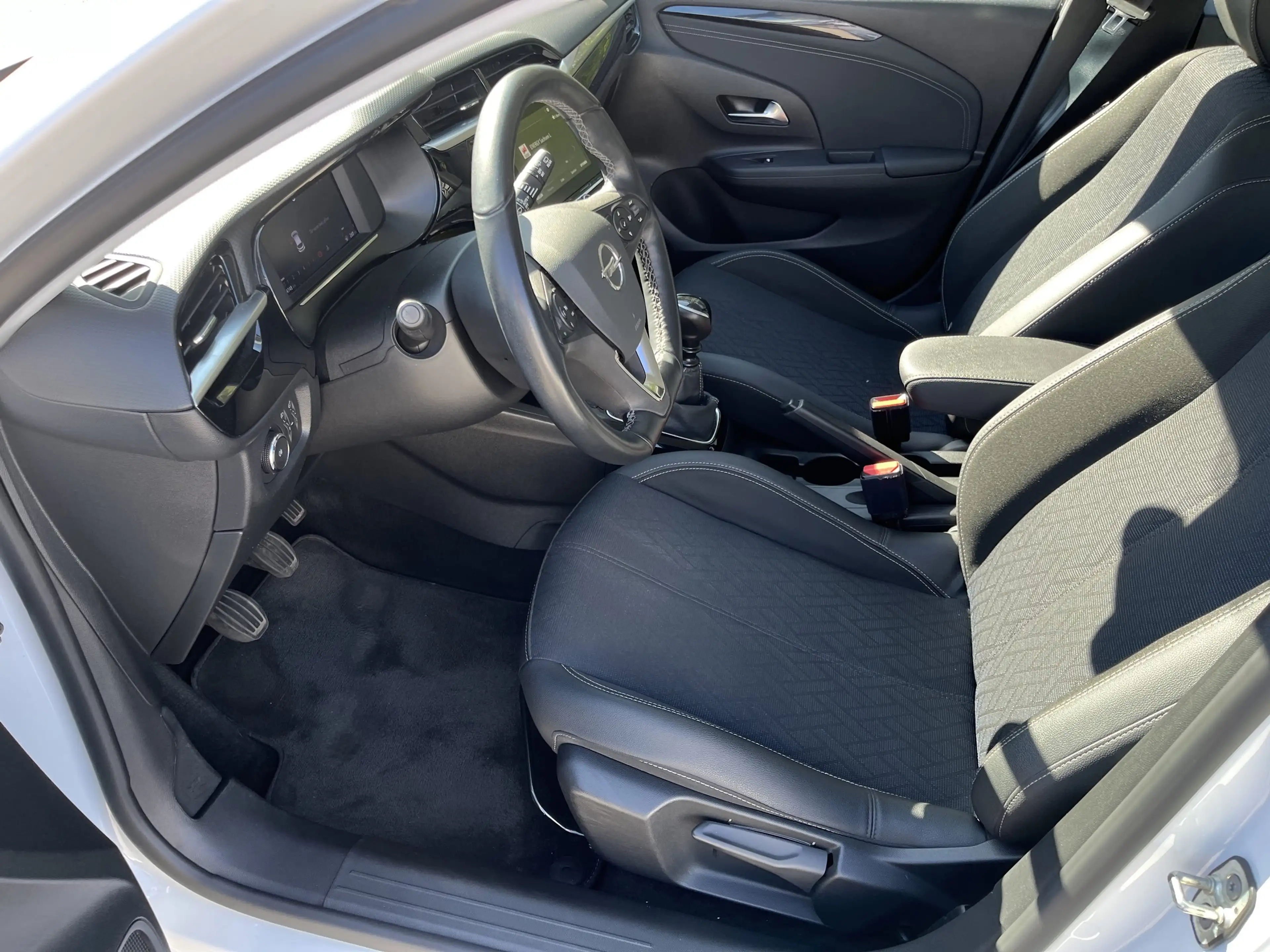 Opel Corsa F 1.5 Diesel Elegance Fernlichtass.+LED — photo 13