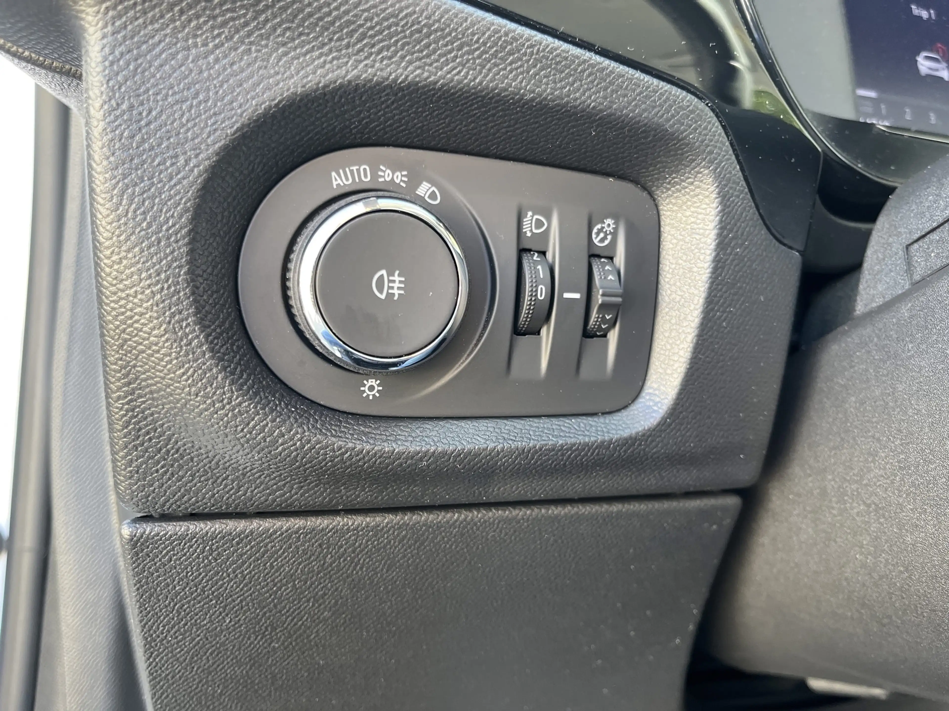 Opel Corsa F 1.5 Diesel Elegance Fernlichtass.+LED — photo 15