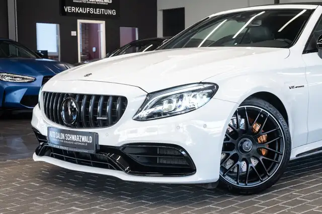 Mercedes-Benz C-Class view 3
