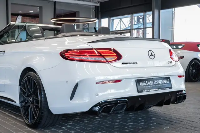 Mercedes-Benz C-Class view 12
