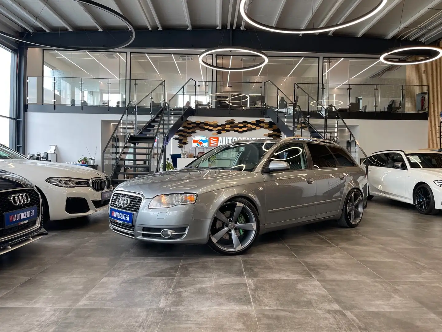 Audi A4 Avant 3.0 TDI quattro *NAVI*BI-XENON*TEMPOMAT Grey - 1