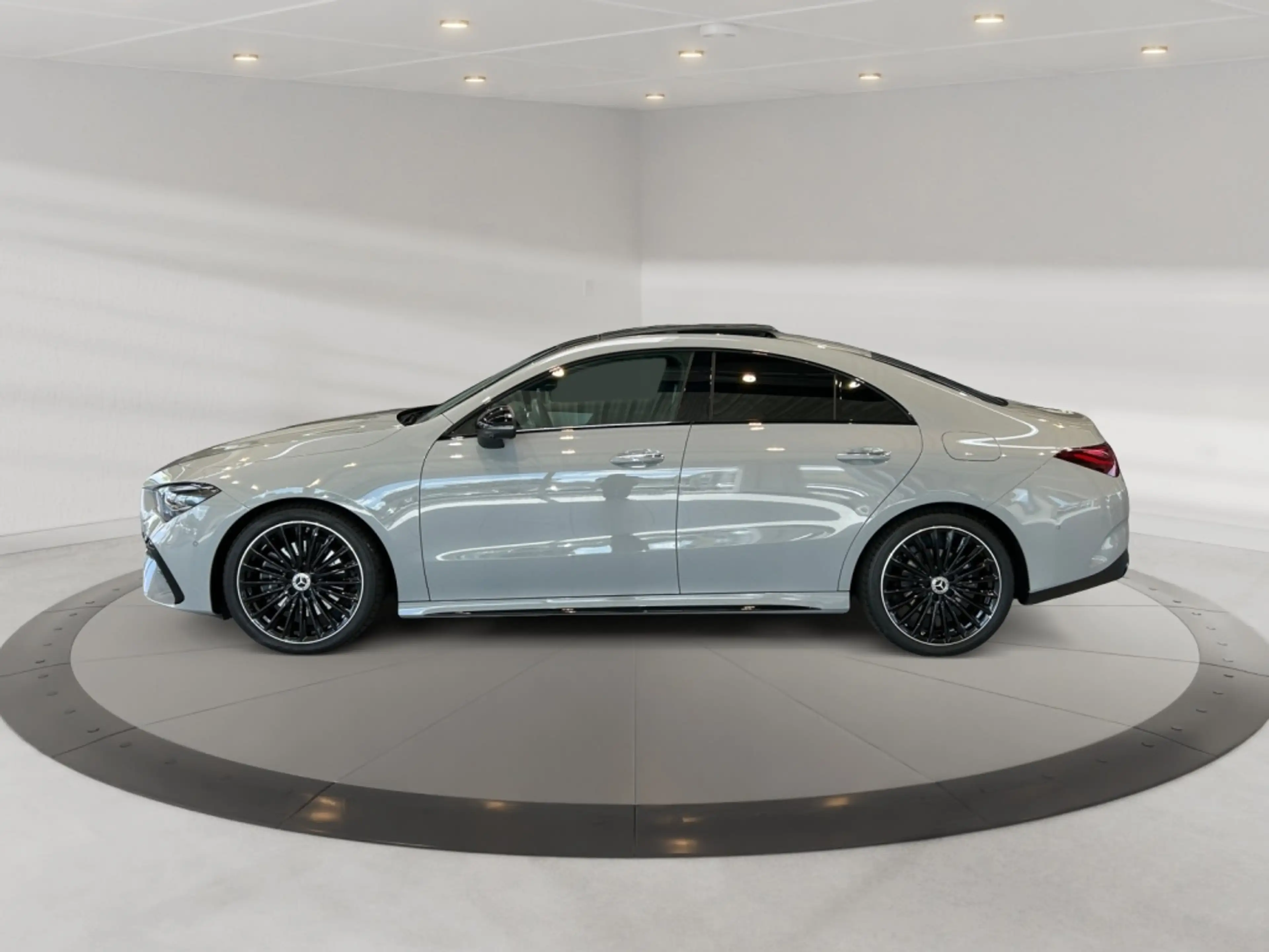 Mercedes-Benz CLA 200 Coupe AMG AMG+MBUX+MBeam+Night+Pano+SHD — photo 5