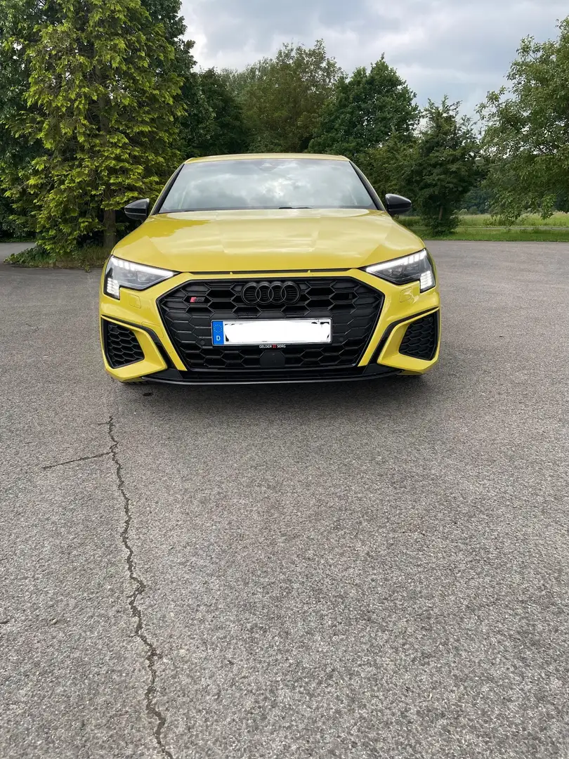 Audi S3 2.0 TFSI quattro edition one Jaune - 2