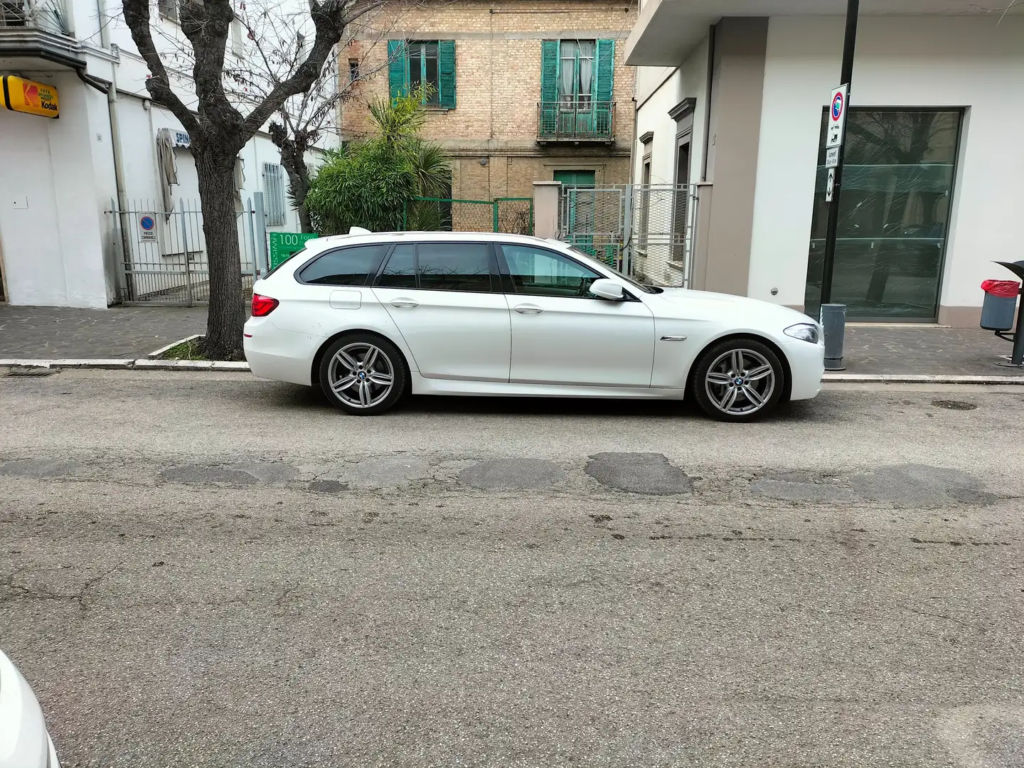 BMW 525 MSPORT Bianco - 2