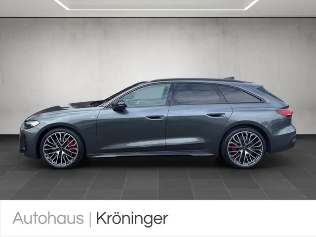Audi A5 view 3