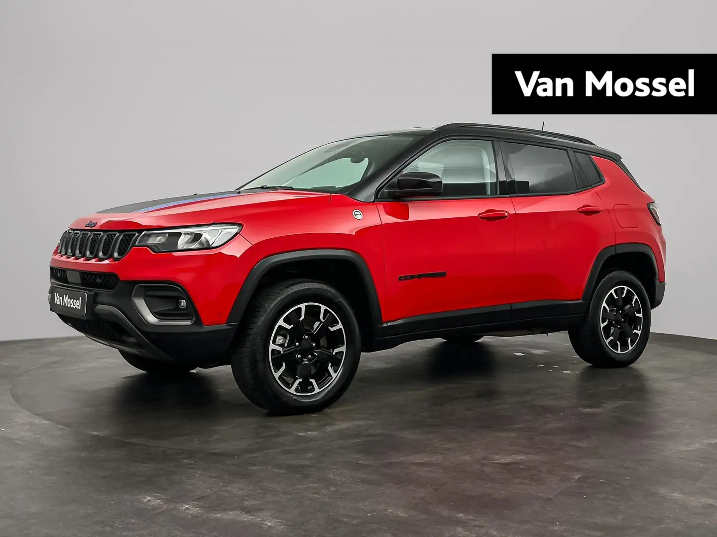 Jeep Compass 4xe 240pk Plug-in Hybrid Trailhawk | Navigatie | A Rood - 1