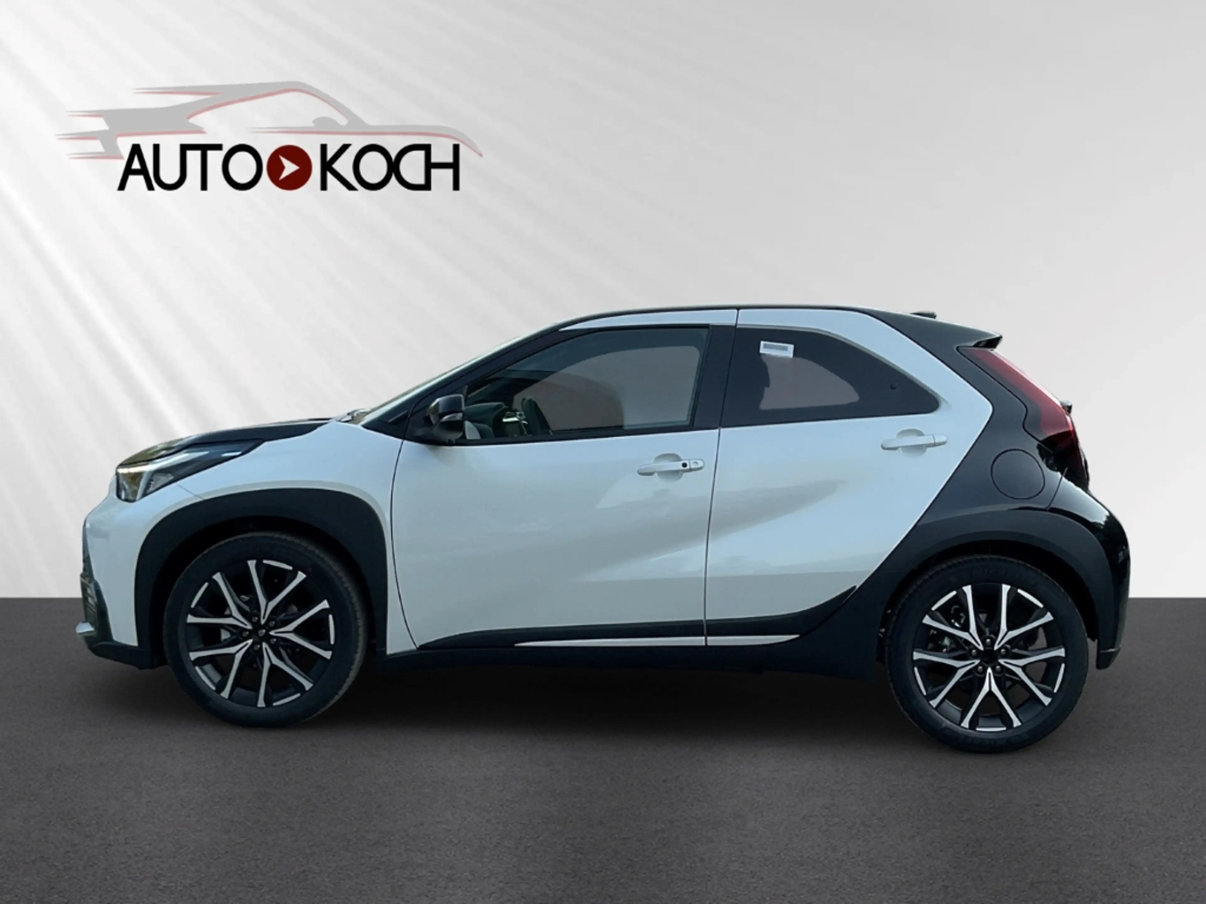 Toyota Aygo X Hybrid GR SPORT JBL LED Apple CarPlay Android Auto — photo 3