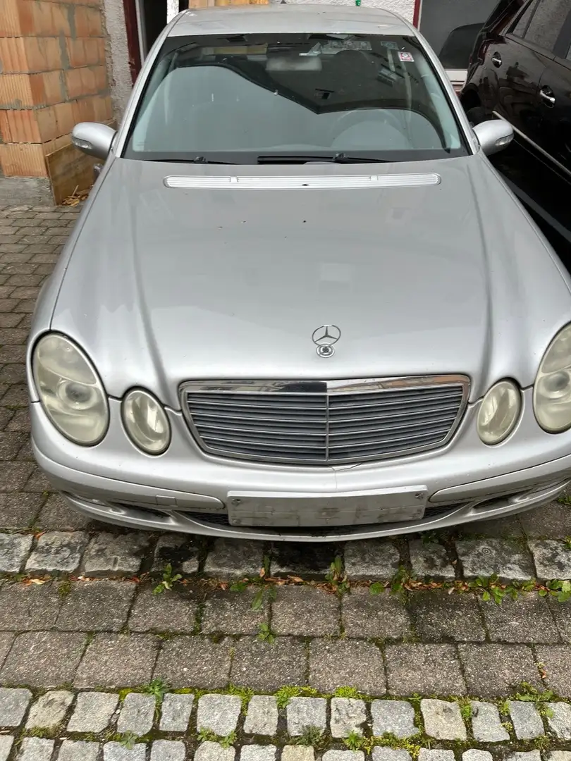 Mercedes-Benz E 200 E-Klasse CDI Sequentronic Elegance Silber - 2