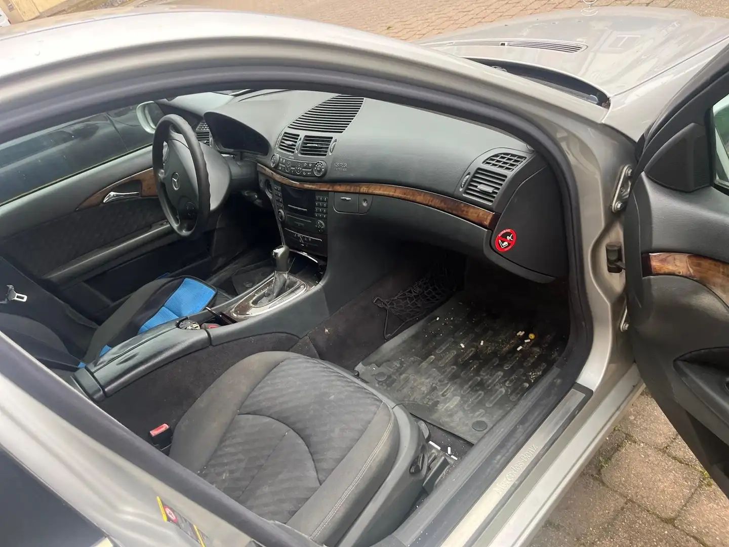 Mercedes-Benz E 200 E-Klasse CDI Sequentronic Elegance Silber - 1