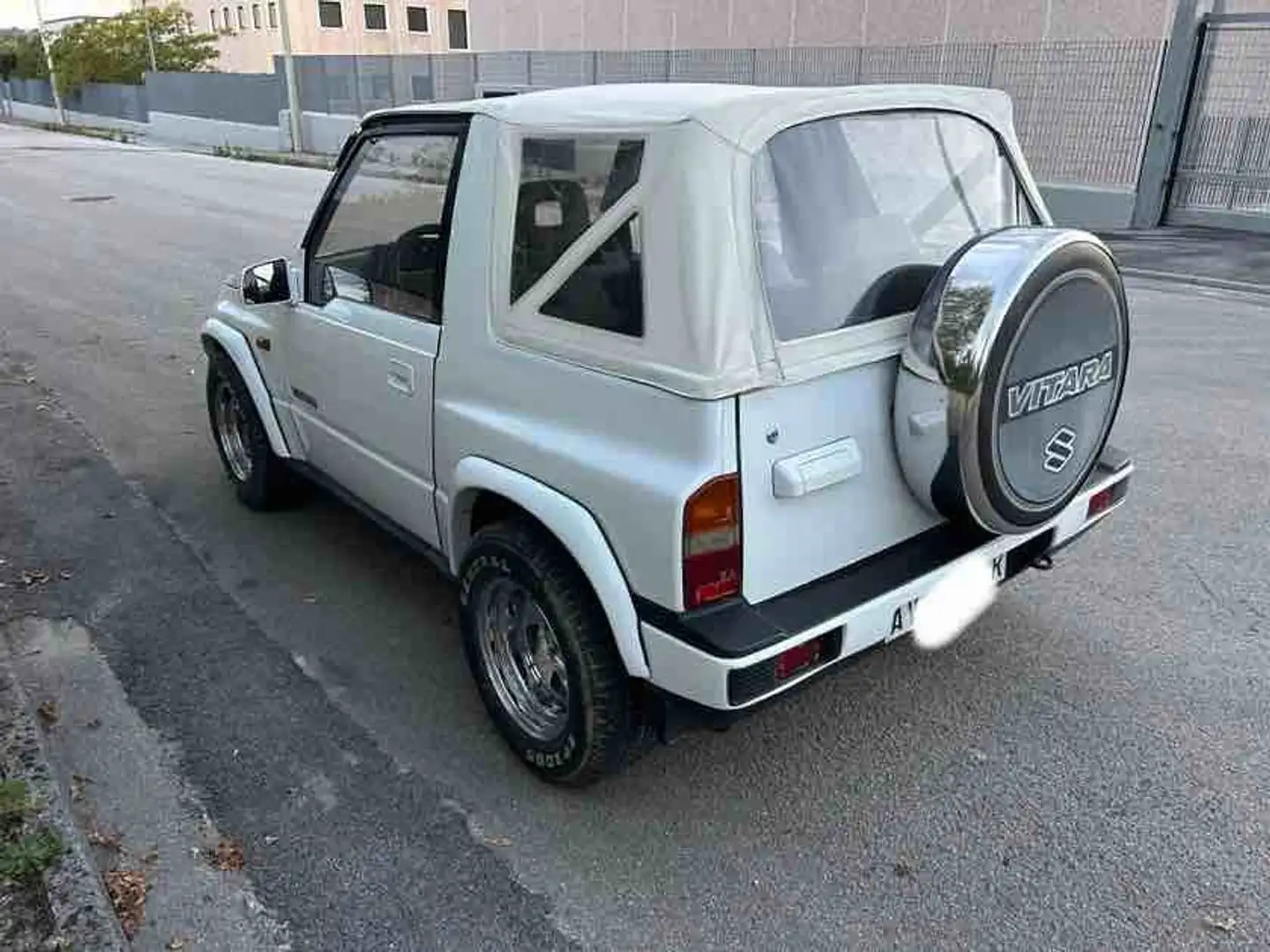 Suzuki Vitara Vitara Cabrio 1.6i JLX Weiß - 2