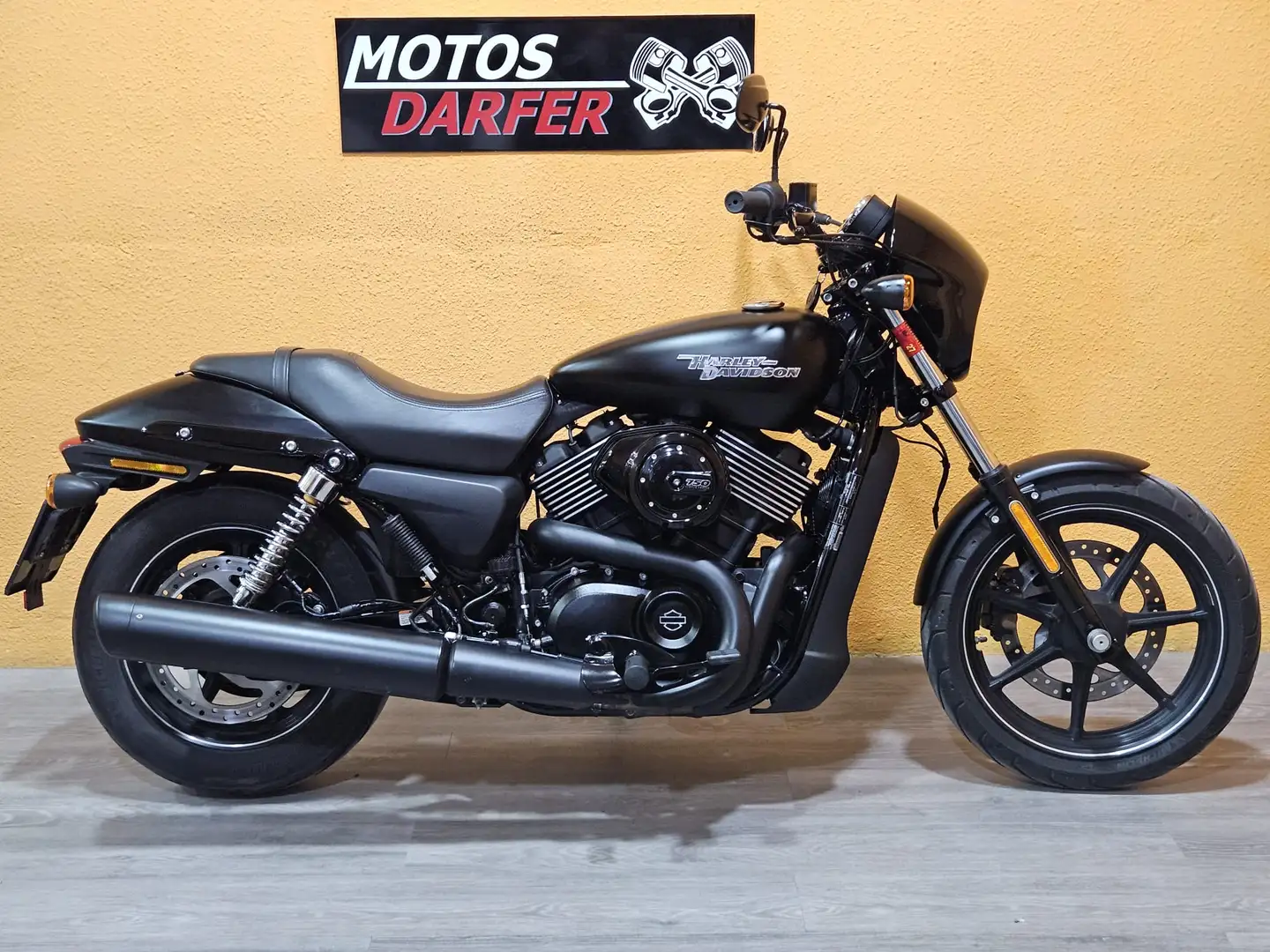 Harley-Davidson Street 750 Negro - 1