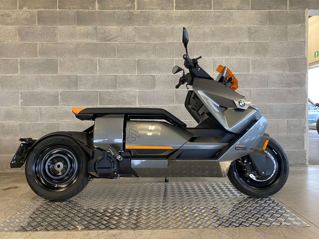 BMW CE 04 CAMPAGNA PROVA RISCATTA O RENDI.
