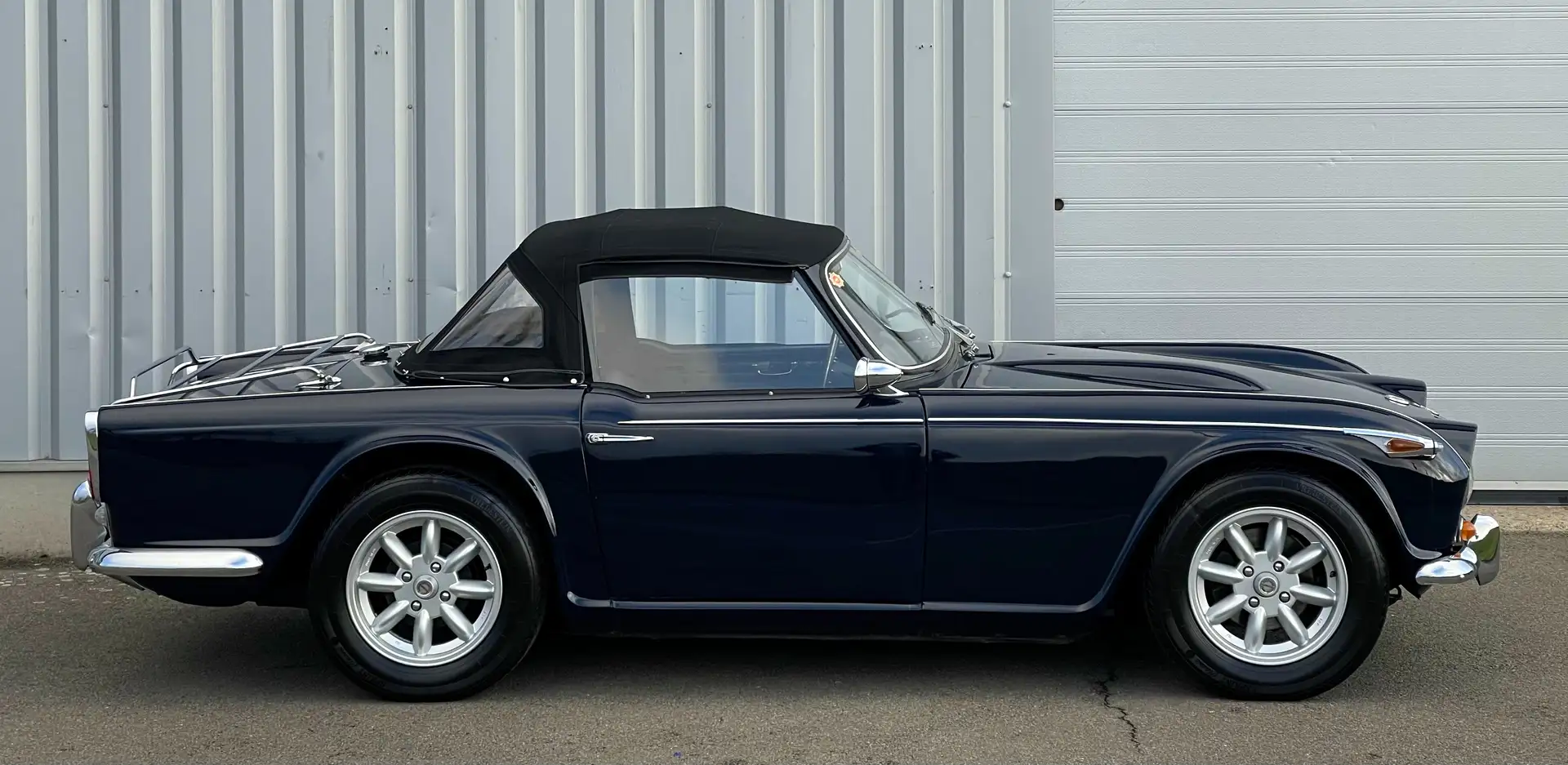 Triumph TR4 A IRS - Fully restaured Blau - 2