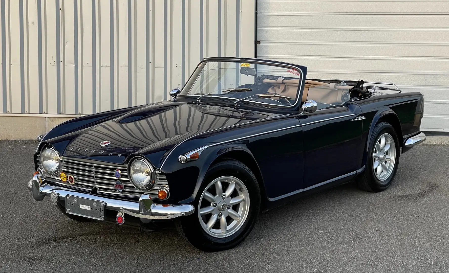 Triumph TR4 A IRS - Fully restaured Blau - 1