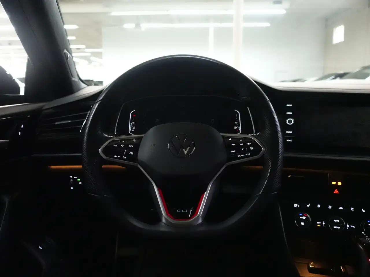 Volkswagen Jetta снимка Volkswagen Jetta