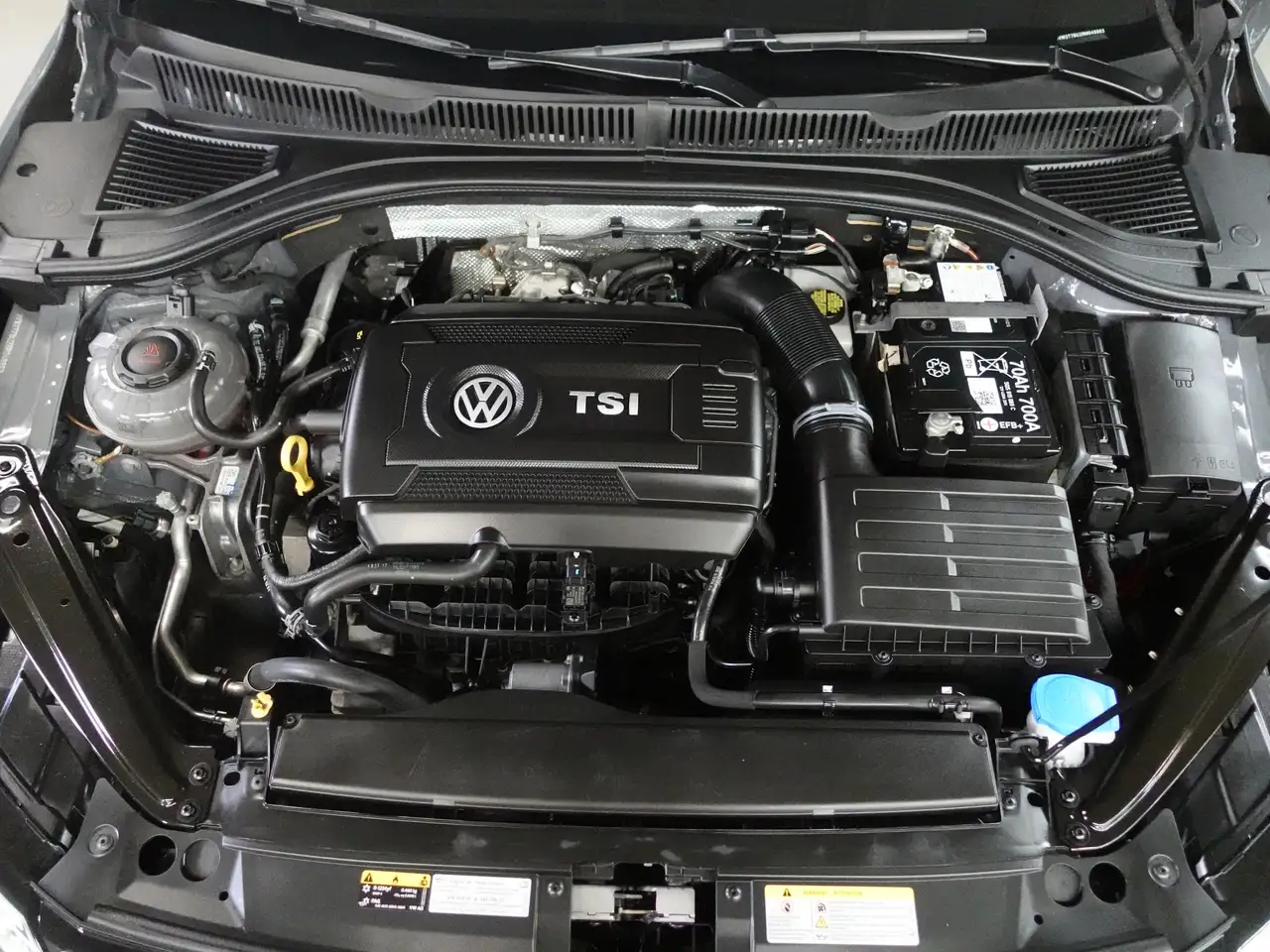 Volkswagen Jetta снимка Volkswagen Jetta