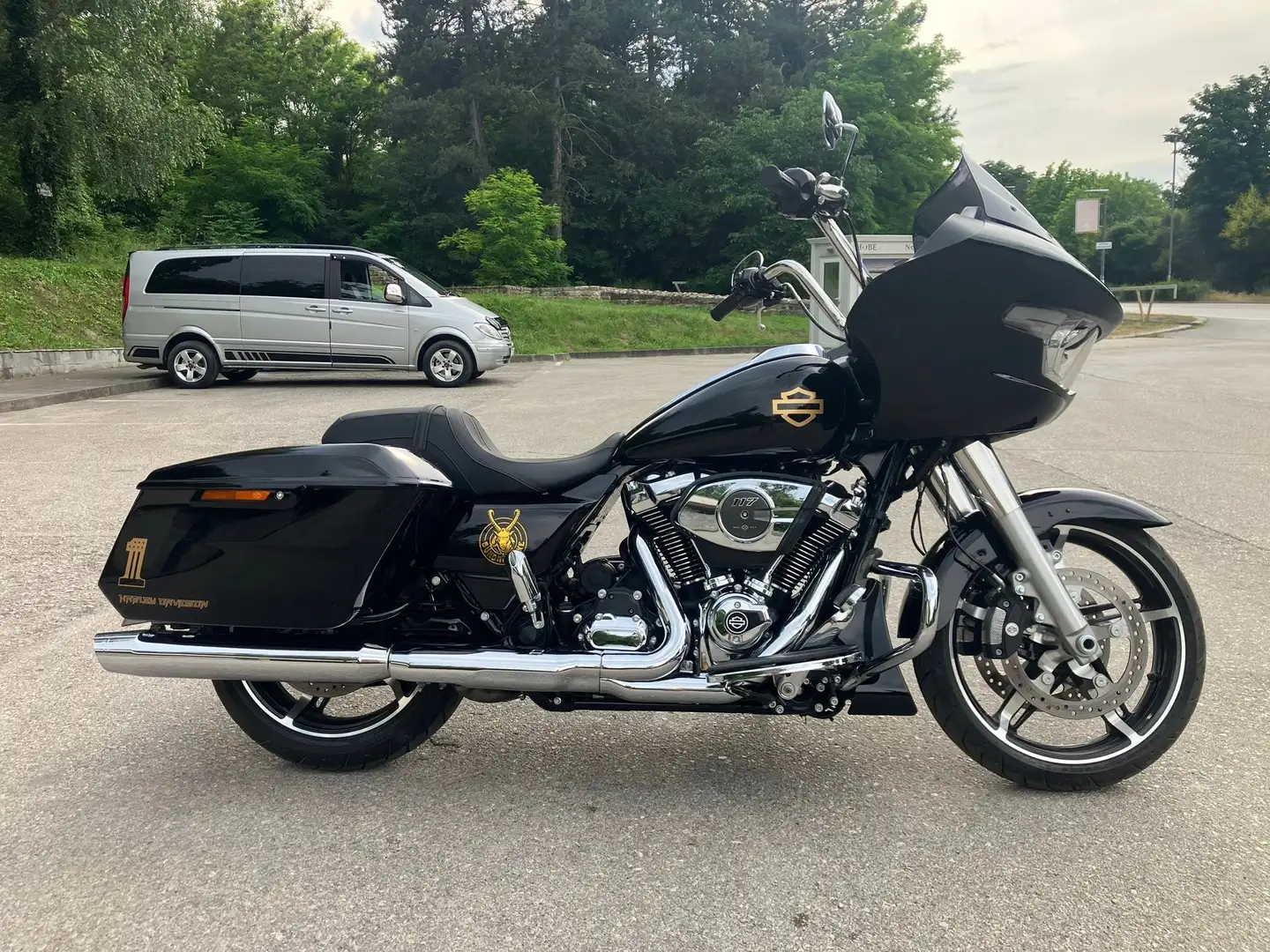 Harley-Davidson Road Glide 117 - 1