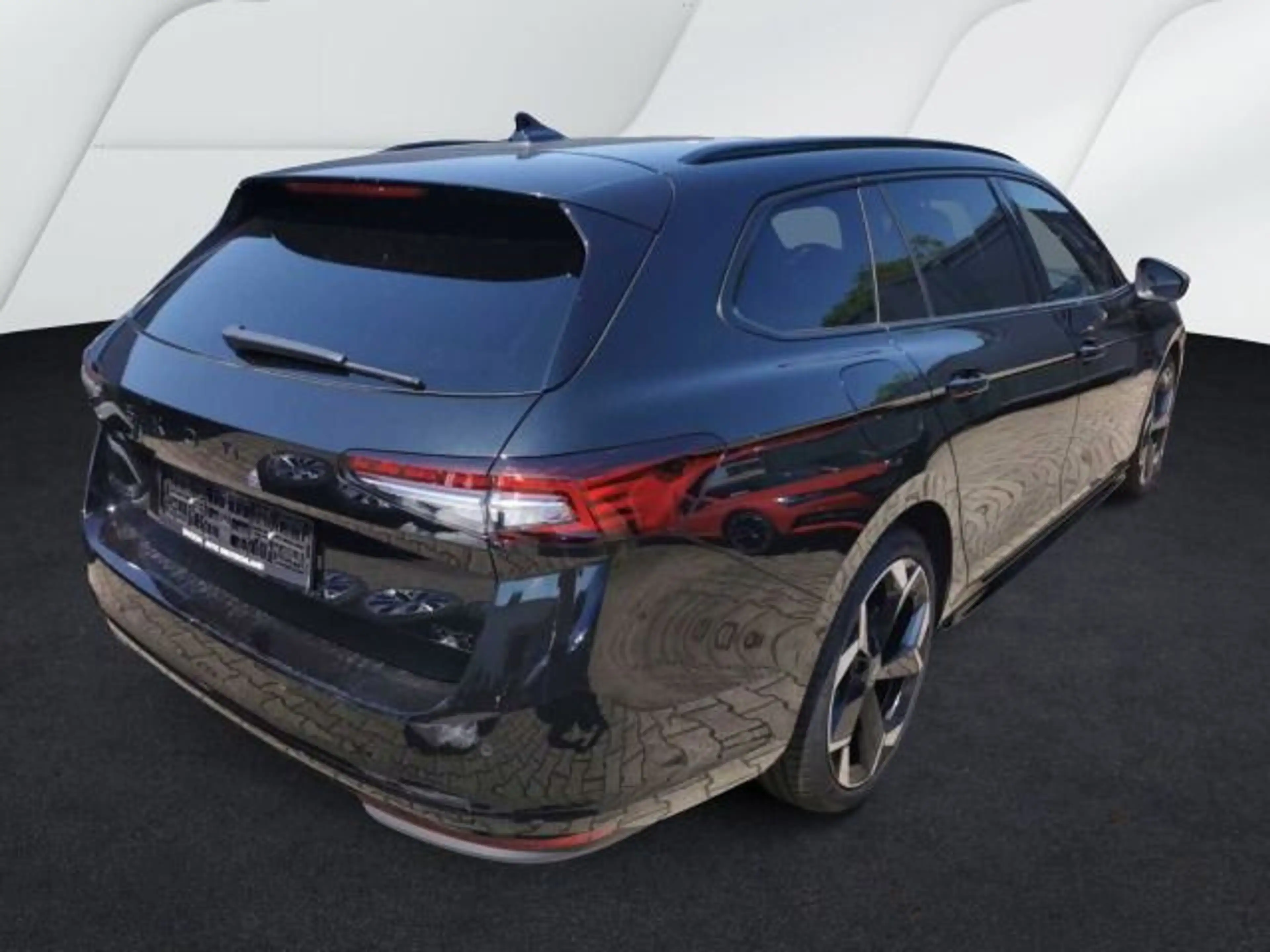 Skoda Superb Combi 2.0 TDI DSG 4x4 SPORTLINE NAVI PANO — photo 3
