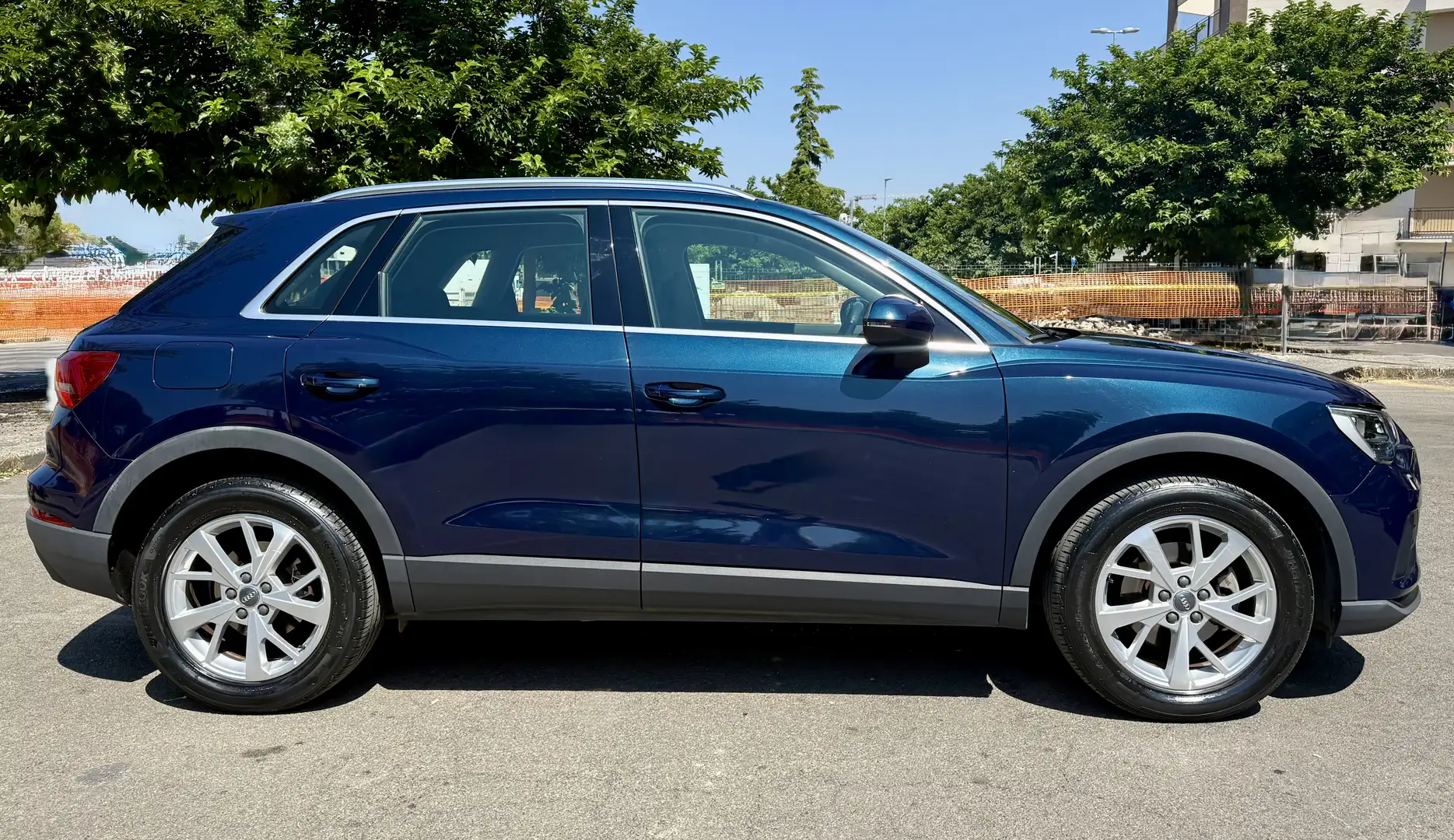 Audi Q3 35 2.0 Tdi 150CV Stronic Advanced Blu/Azzurro - 2