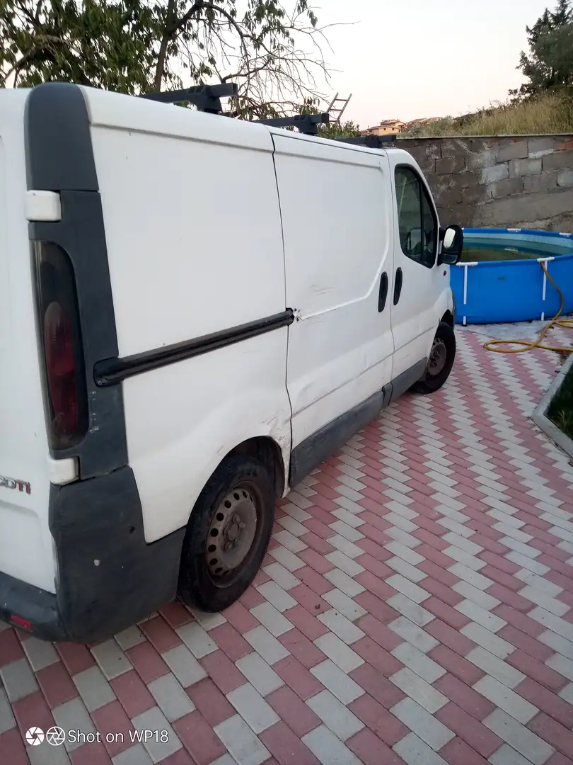 Opel Vivaro Furgone Beyaz - 2