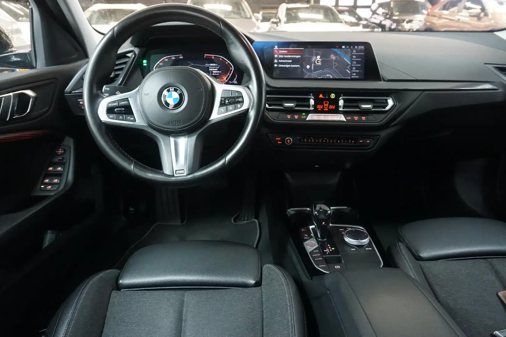 BMW 118 1-serie 118i NIEUWE MODEL / M Pakket /Virtual cock Grau - 2