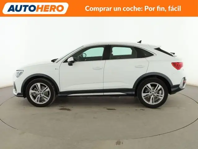 Audi Q3 view 3
