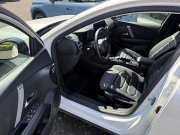 Bild 2 Citroen C4 PureTech 130 Stop&Start MAX