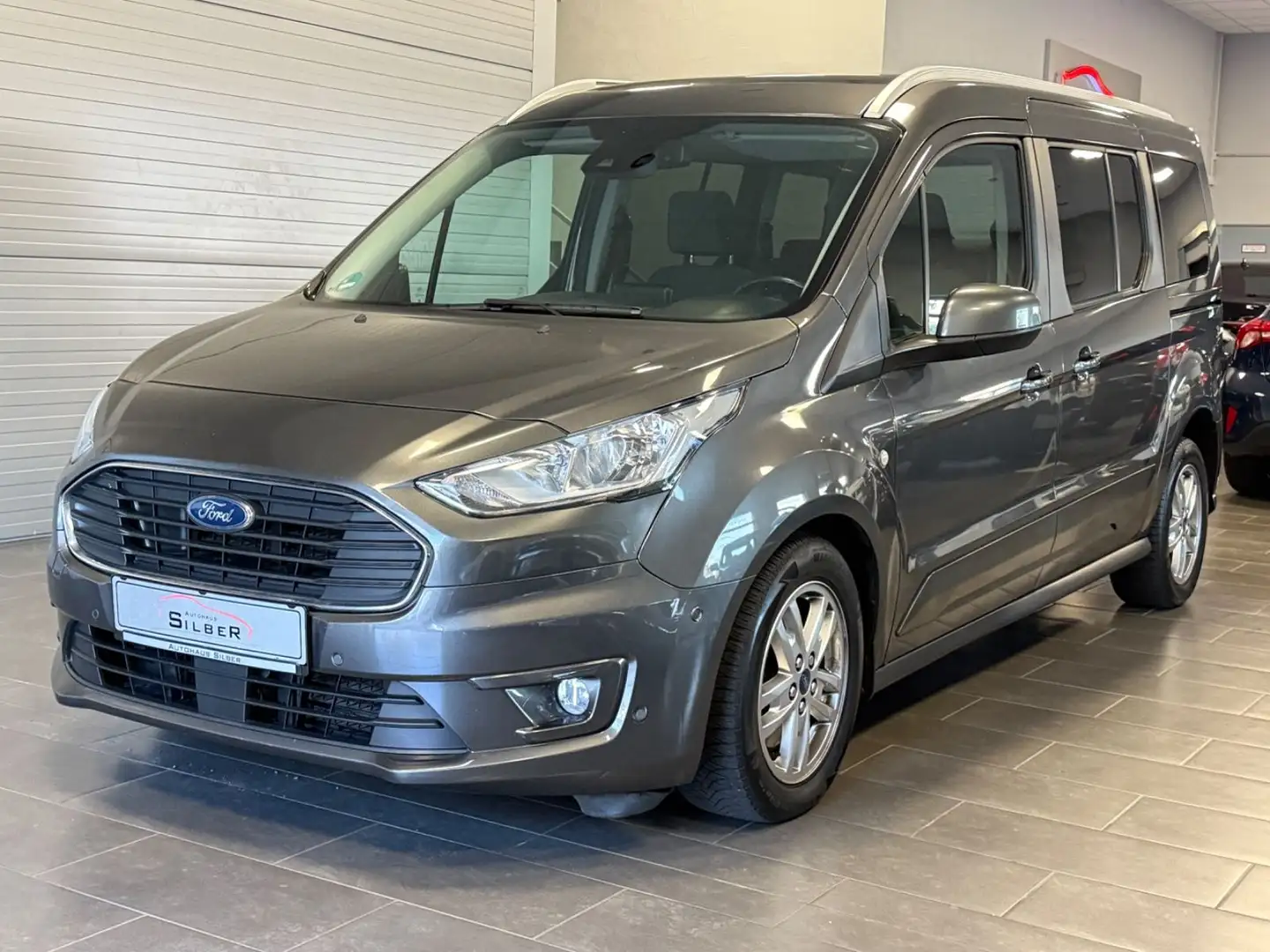 Ford Grand Tourneo Connect Titanium Aut./Pano/AHK Gris - 1