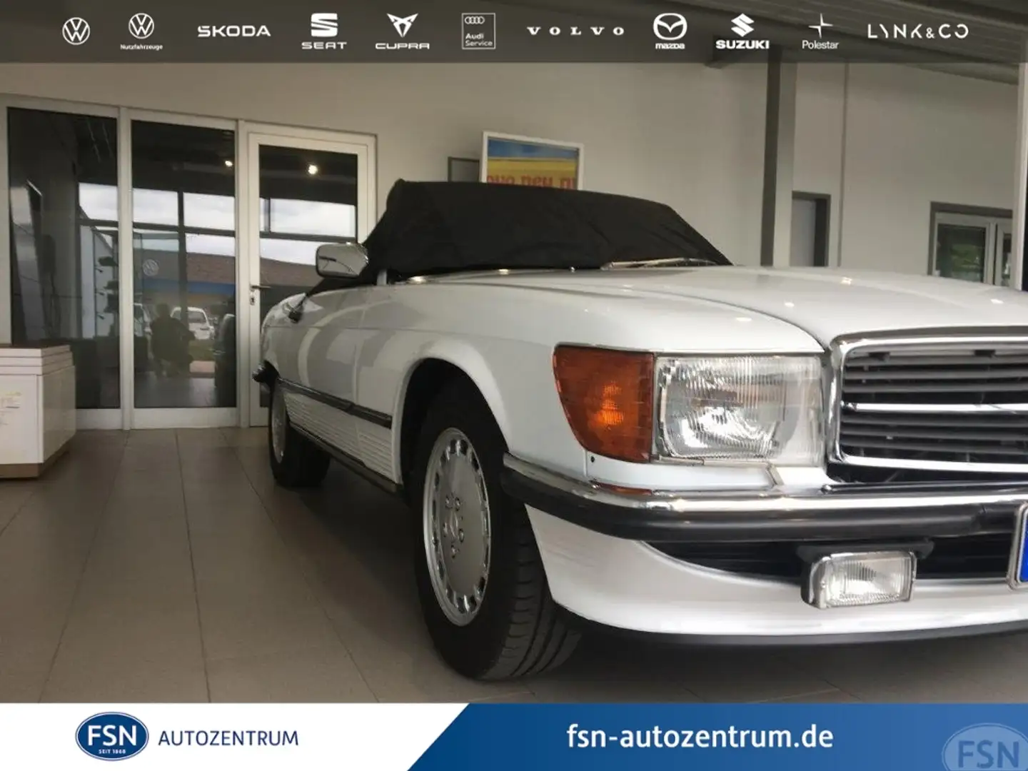 Mercedes-Benz 560 SL Cabriolet Zustand 1 Deutsches Fahrzeug Alb - 1