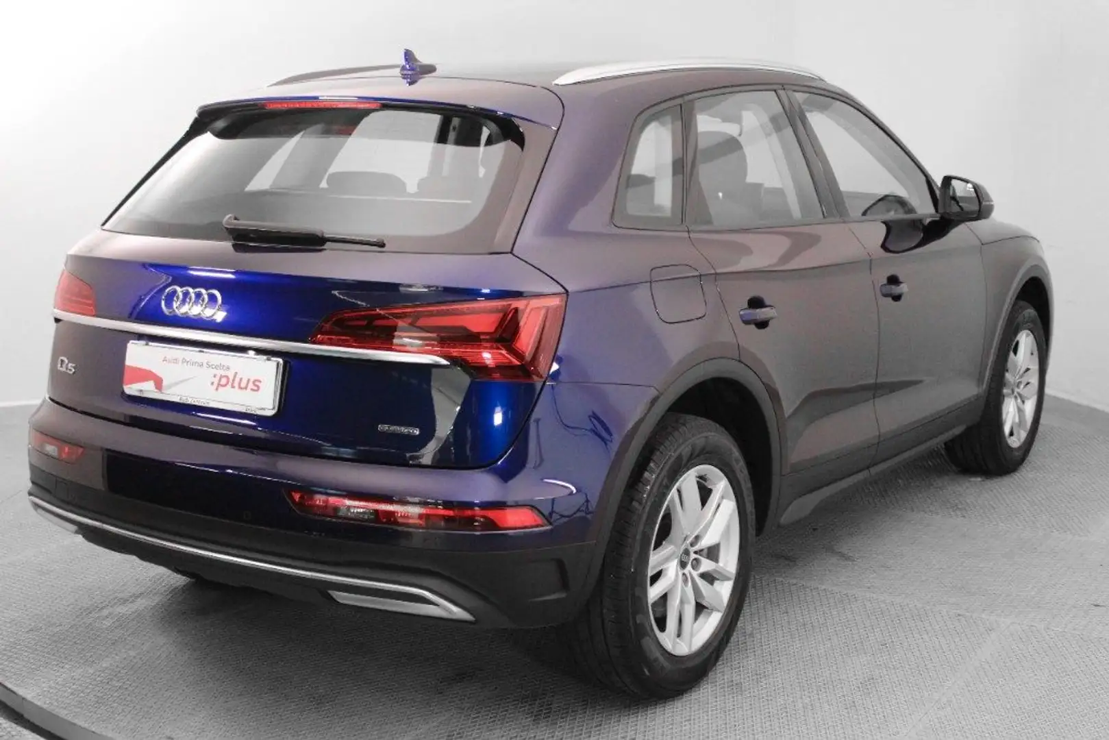 Audi Q5 40 TDI 204 CV quattro S tronic Business Blu/Azzurro - 2