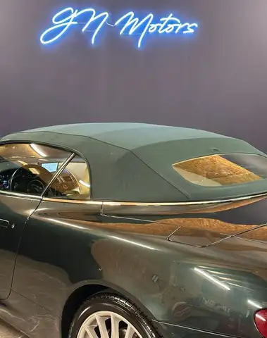 Aston Martin DB9 view 8
